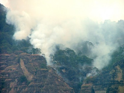 FOTOS INCENDIO TEPOZTLAN 07-FEBRERO-2012 (16)