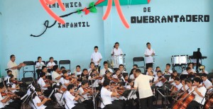 Elena Cepeda_Orquesta Sinfónica Infantil de Quebrantadero_Axochiapan, Morelos_19 julio 2013_003