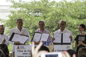 GABINO CUE-GRACO RAMIREZ FIRMA DE CONVENIO (1)