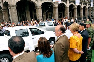 GRACO FIRMA INICIATIVA CREACION FISCALIA DEL ESTADO  (20)