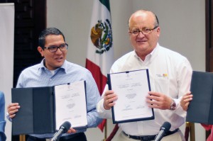 FIRMA CONVENIO FONHAPO GOBIERNO DE MORELOS20130801_1484