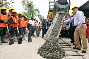 GRACO INICIA OBRA TRAMO CARR LA JOYA YAUTEPEC (10) OK