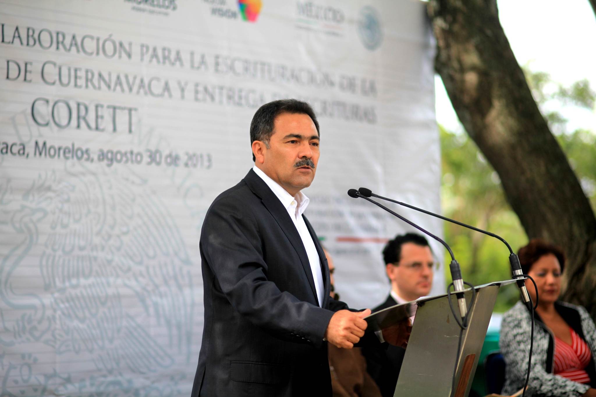 FIRMA CONVENIO H. AYUNTAMIENTO DE CUERNAVACA PARA LA REGULARIZACIÓN DE ...