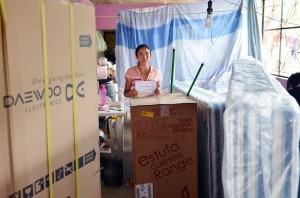 ENTREGA DE APOYOS ZONA AFECTADA POR INUNDACIONES HUAJINTLAN (10)ok