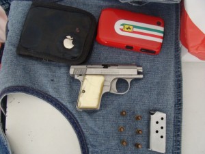 pistola escuadra