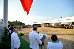 Graco Ramirez, izamiento de la bandera, Gral Salvador Cienfuegos, Cuautla, 2014 (8)