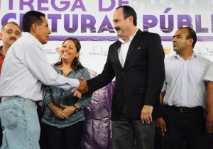 3  Jorge Messeguer Entrega de Escrituras