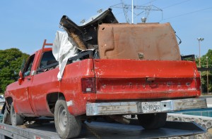 CAMIONETA CON AUTOPARTES ROBADAS