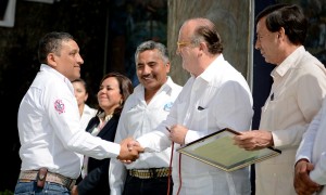 Graco Conmemoración del CXXXV aniversario natalicio y entrega de medalla Emiliano Zapata  0010 ok