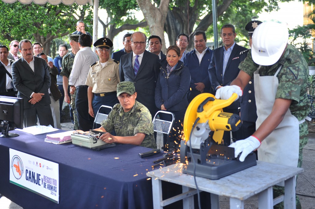 GRACO - INICIO DEL PROGRAMA DE CANJE Y RAGISTRO DE ARMAS 2014 (14)ok