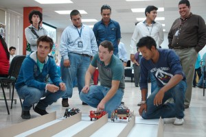 UTEZ ROBOT EXPLORADOR EN DESASTRES (2)