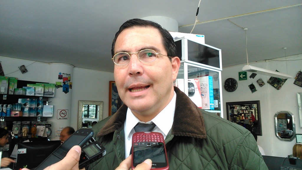 Manuel Abe Almada delegado IMSS