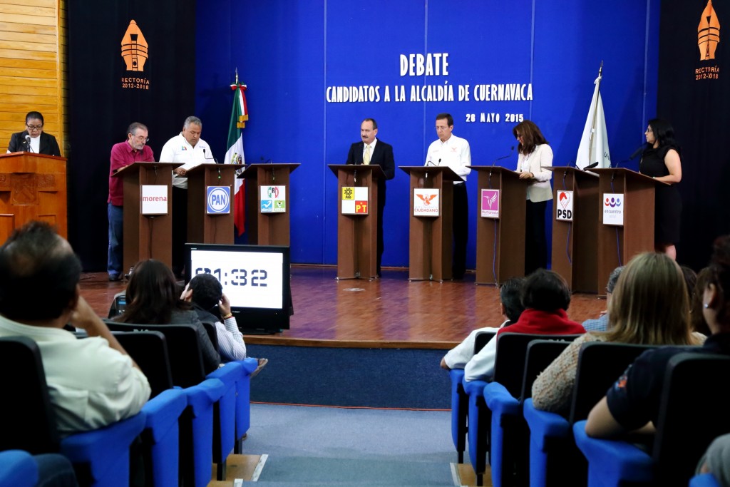 DEBATE EN LA UAEM DE CANDIDATOS (4)