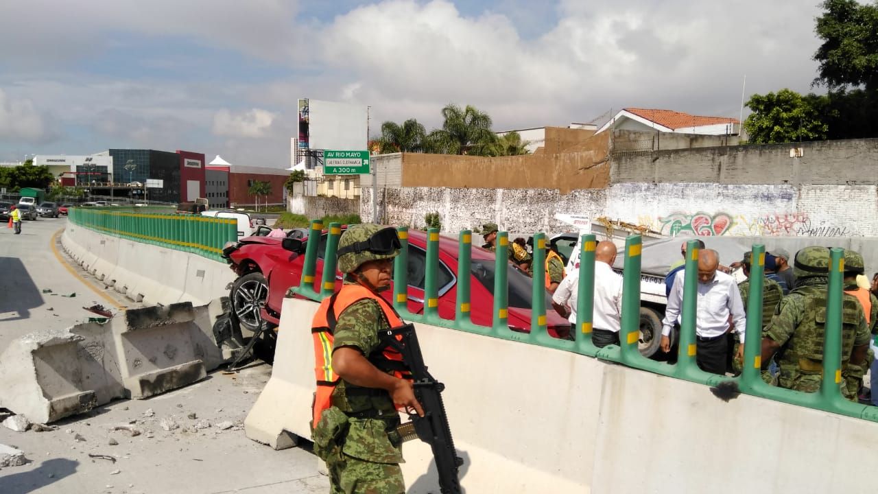 Accidente entre dos vehículos en la carretera México ...